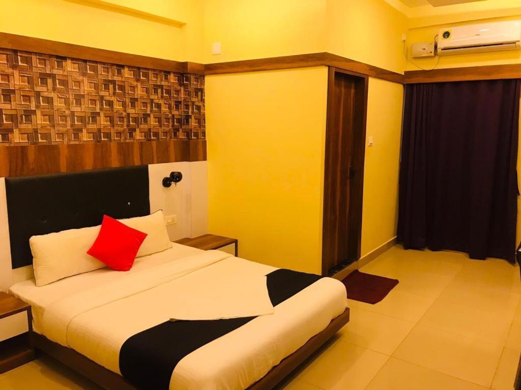 Hotel Keerthana Puttur Puttur  Ngoại thất bức ảnh