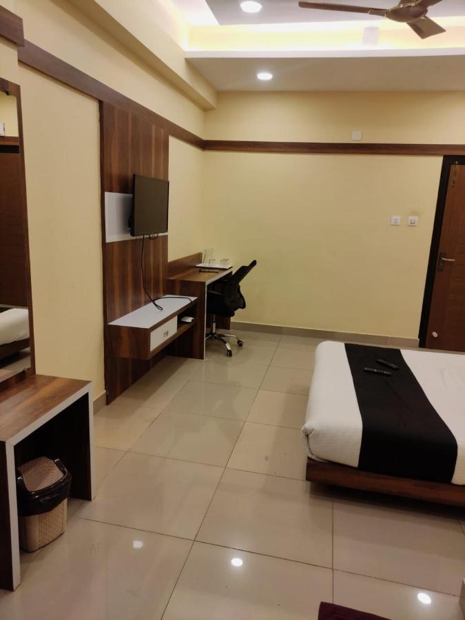 Hotel Keerthana Puttur Puttur  Ngoại thất bức ảnh